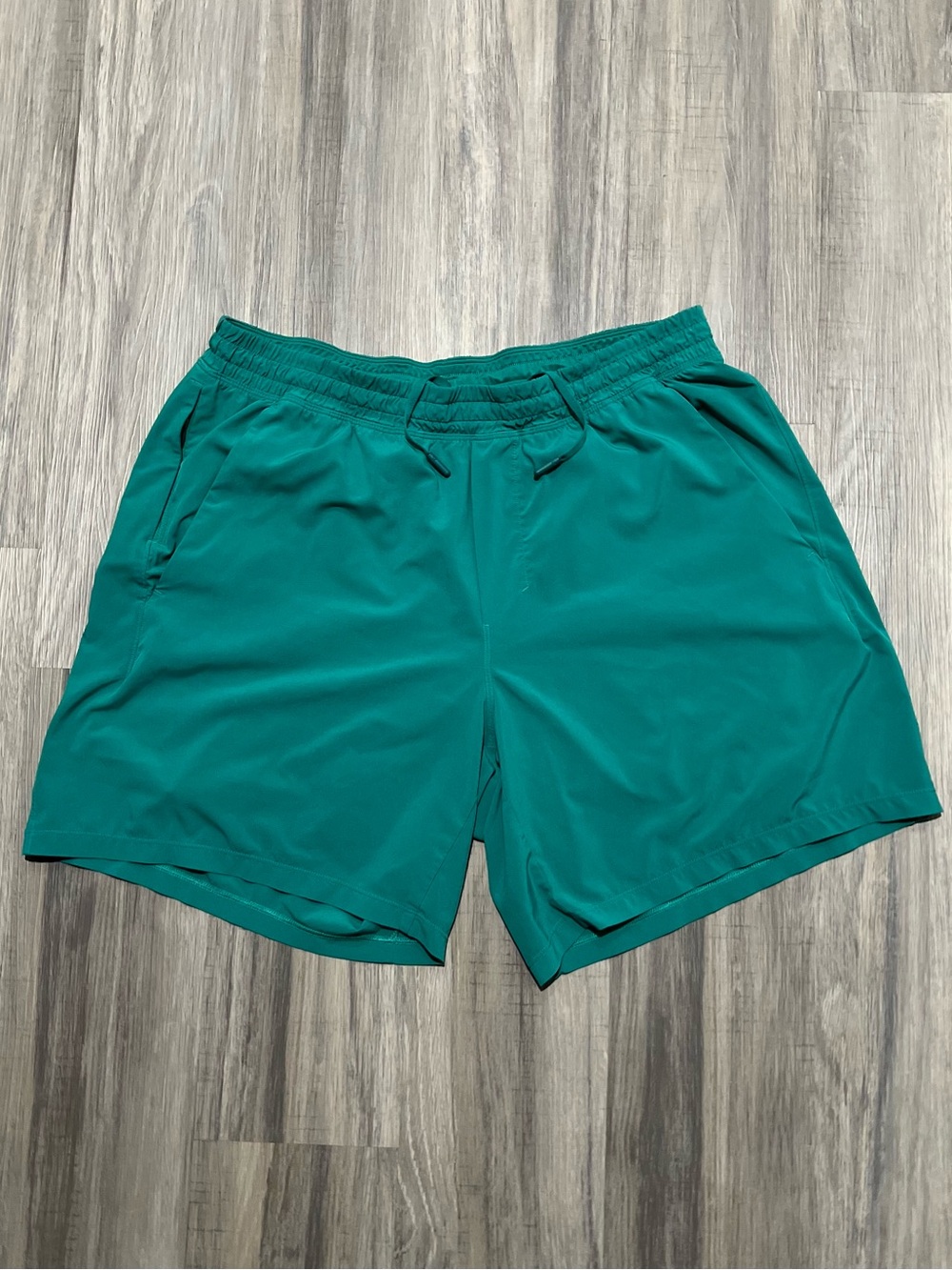 Lululemon Pace Breaker Short 7” Linerless  Size XL Maldives Green